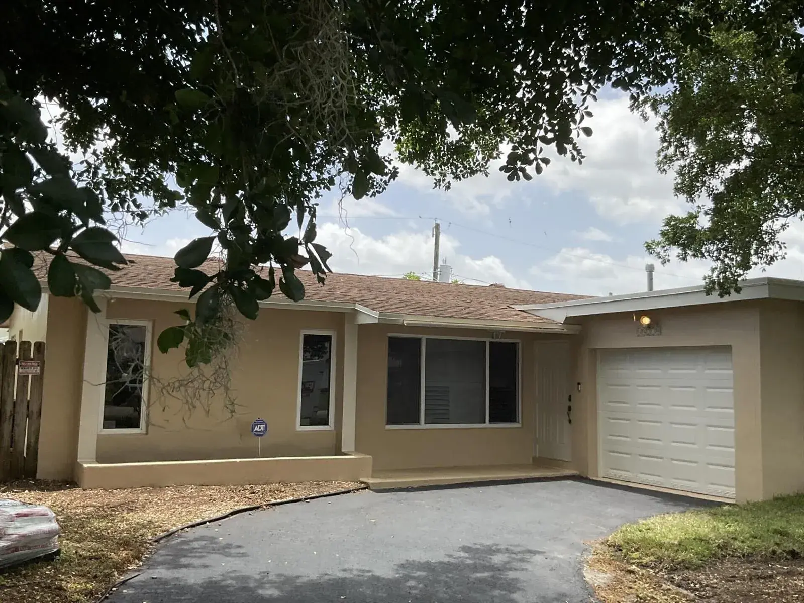3 bedroom 2 bath Residential for sale at 10270 NW 24TH Court, Sunrise FL 33322