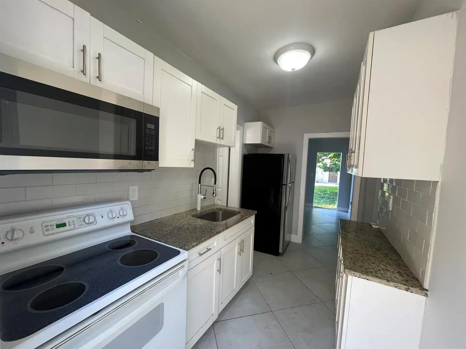103 NW 7th Avenue, Pompano Beach FL 33060