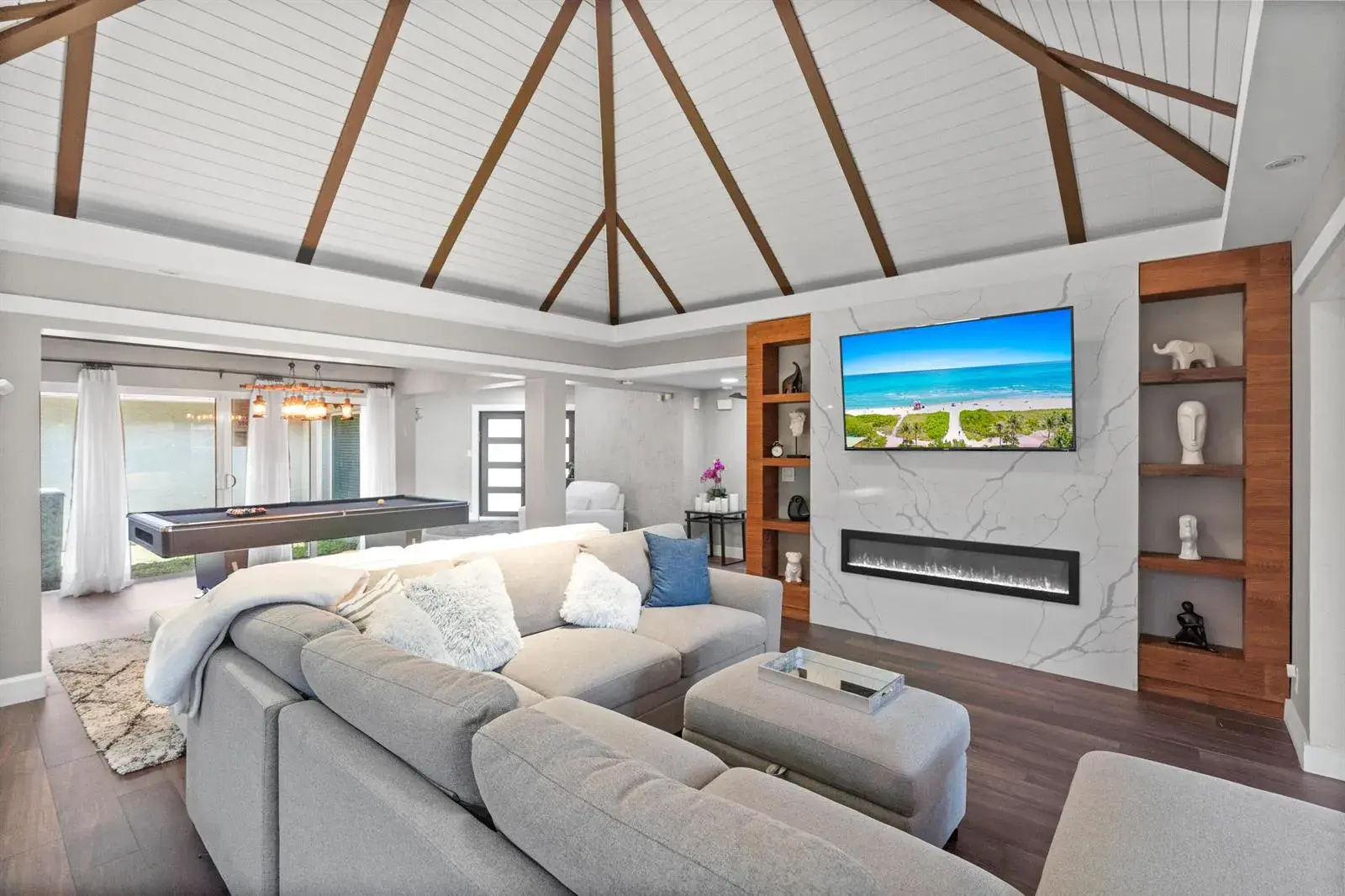 6106 Royal Poinciana Lane, Tamarac FL 33319