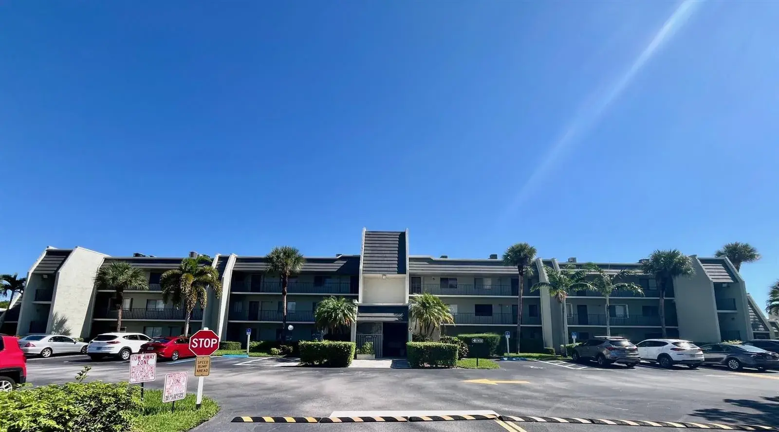 2 bedroom 2 bath Residential for sale at 4090 Tivoli Court # 301, Lake Worth FL 33467