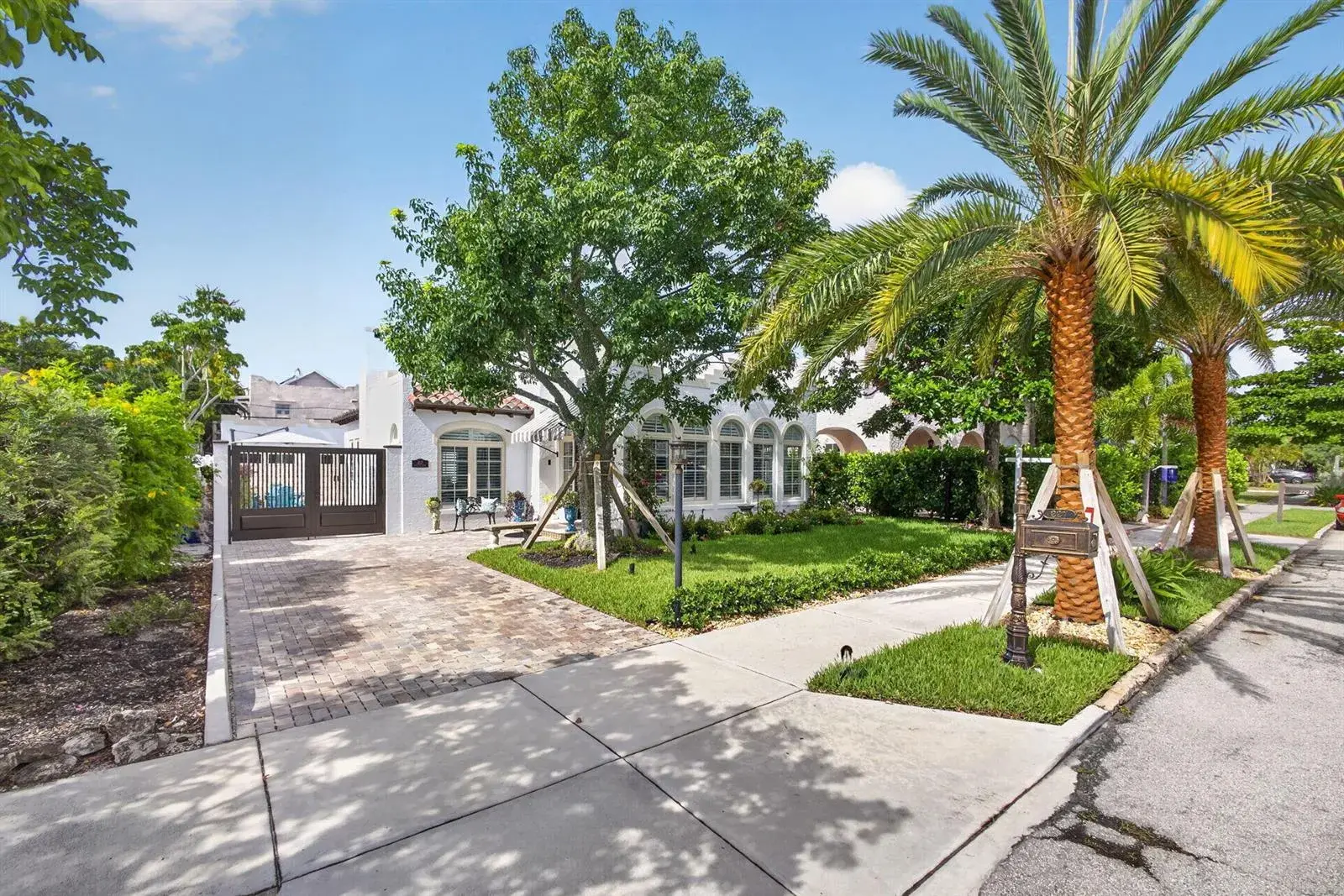 227 Fordham Drive, FL 33460