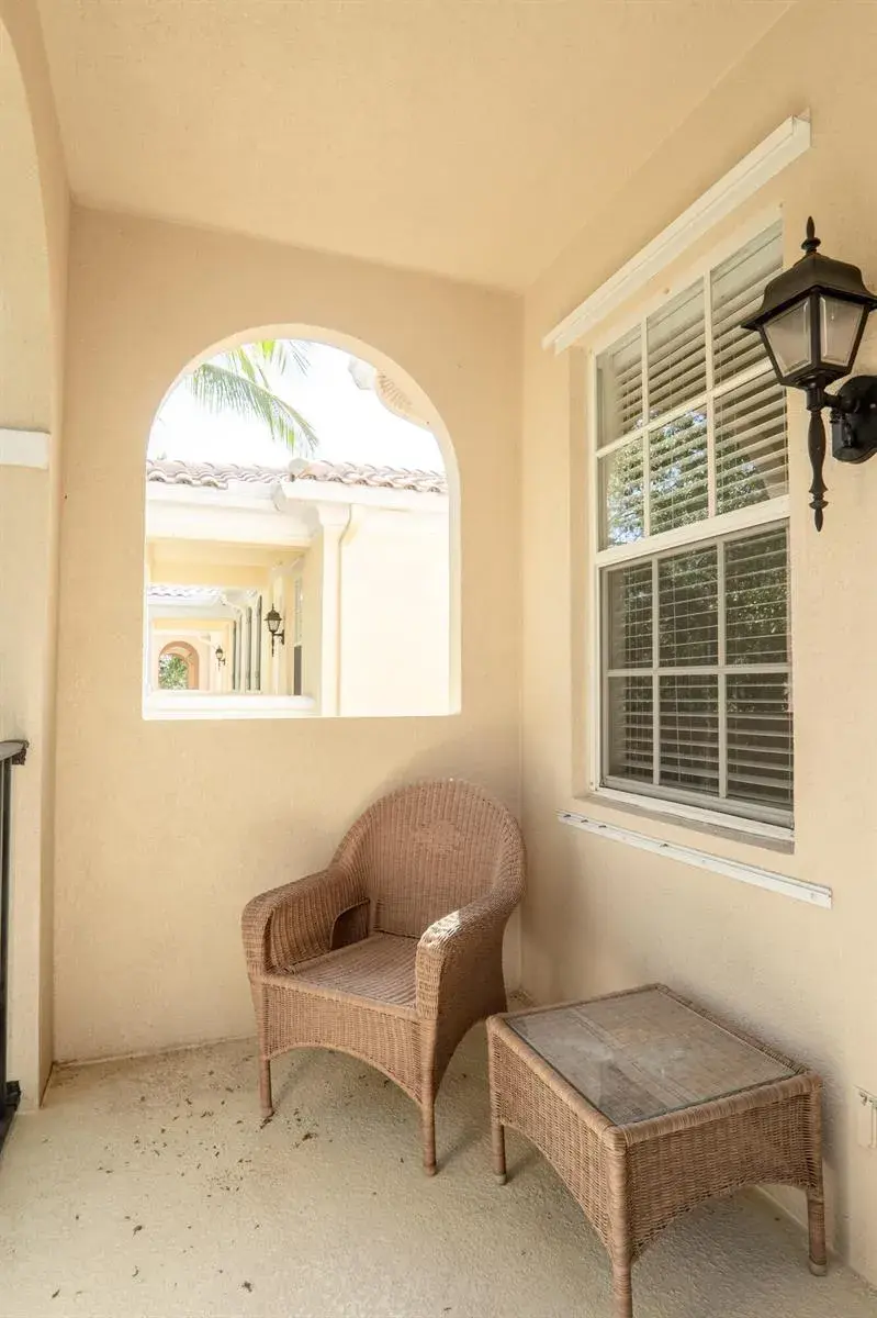 186 SORIANO Drive, Jupiter FL 33458