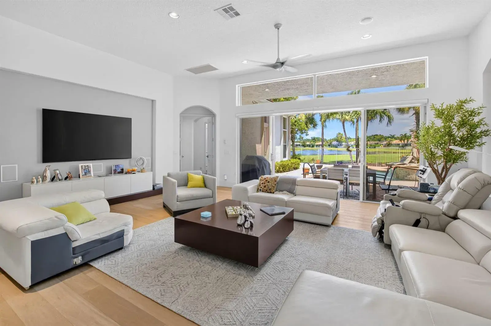 3 bedroom 3 bath Residential for sale at 7700 VILLA D ESTE Way, Delray Beach FL 33446