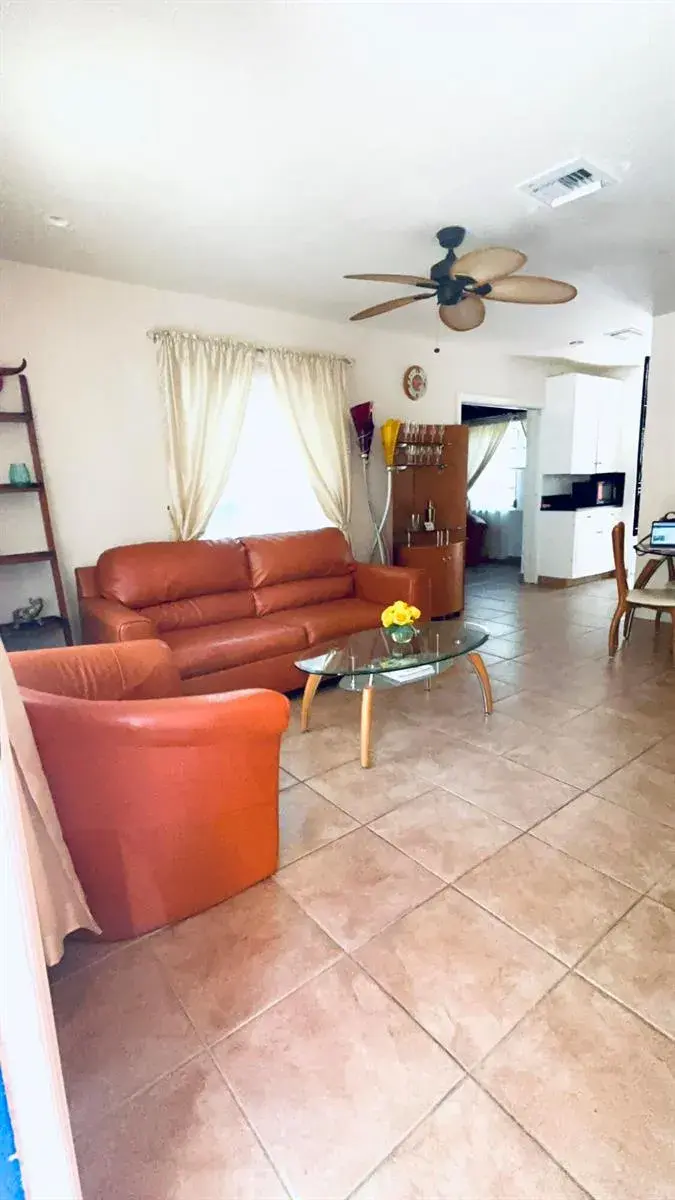 1136 NE 17th Way # 2, Fort Lauderdale FL 33304