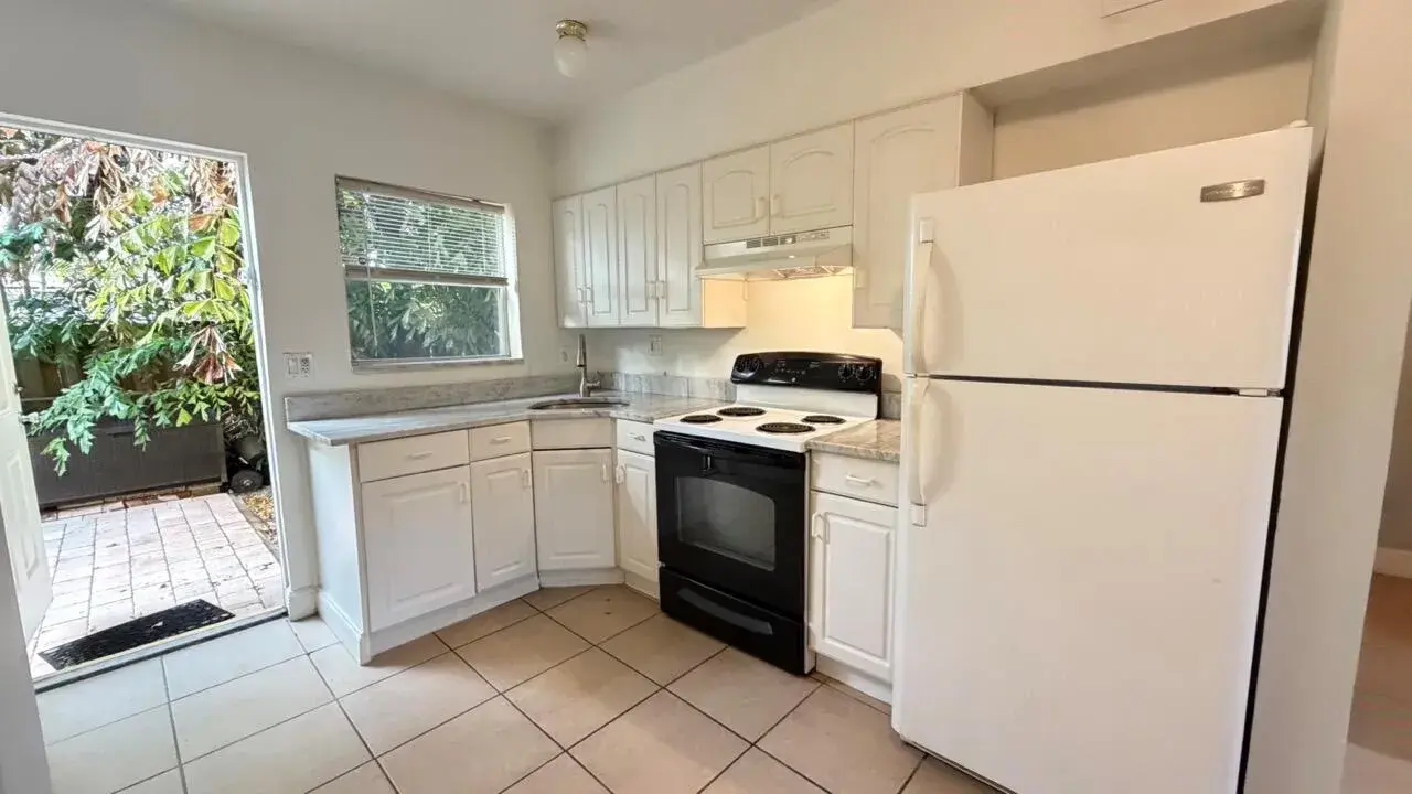1301 NE 15th Street Unit 3, Fort Lauderdale FL 33304