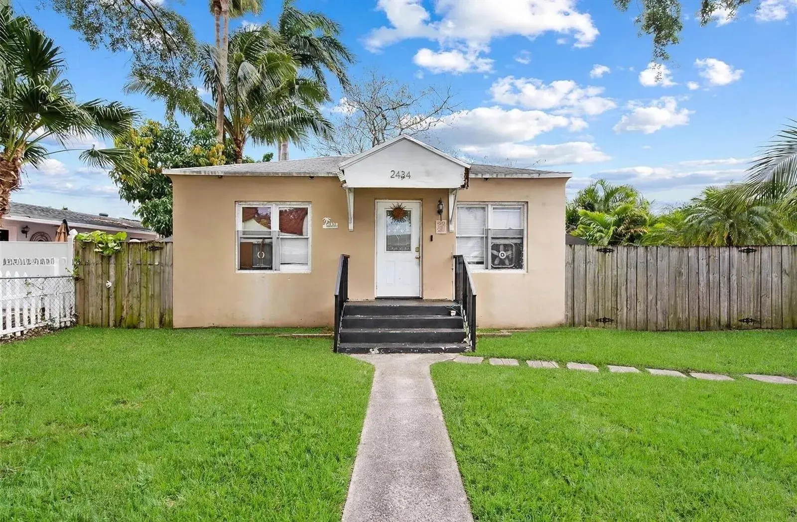 2 bedroom 1 bath Residential Lease for rent at 2434 McKinley Street, Hollywood FL 33020