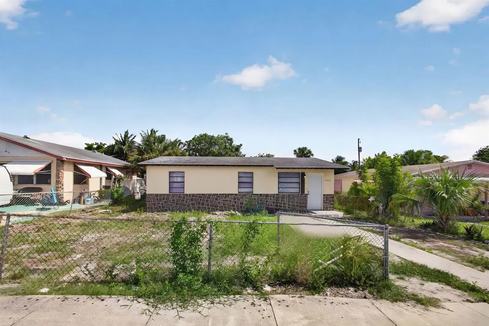 1511 W 32nd Street, West Palm Beach FL 33404