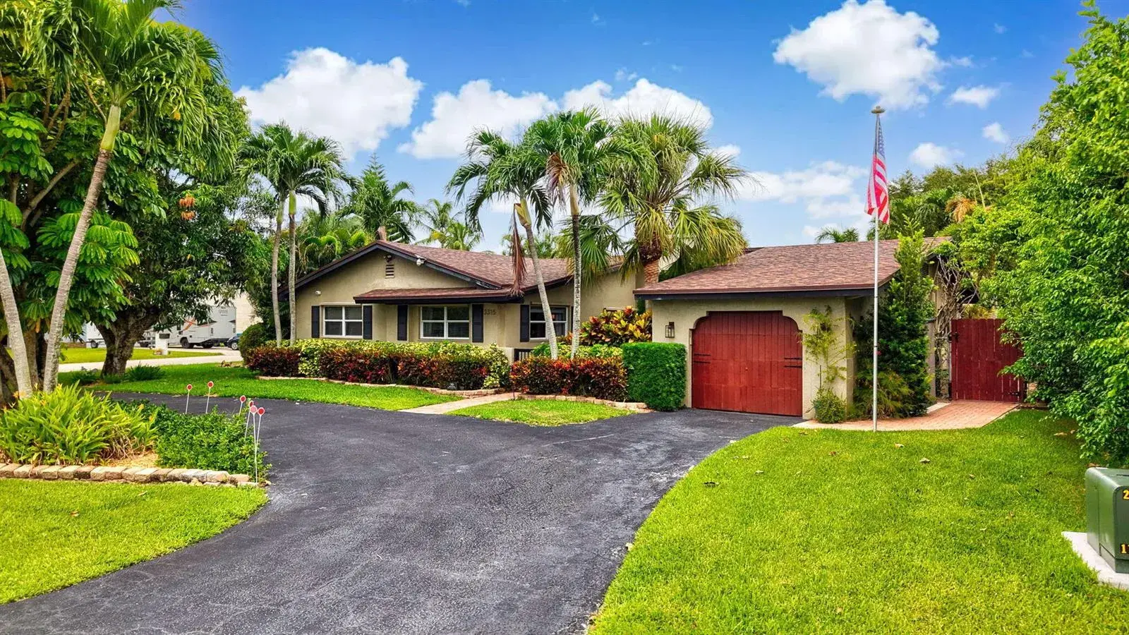 3 bedroom 2 bath Residential for sale at 3315 FERNWOOD Drive, Boynton Beach FL 33435