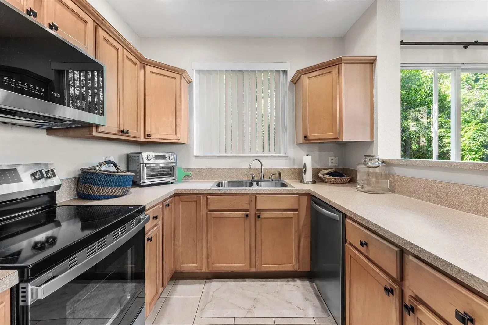 1808 Sonrisa Street, Riviera Beach FL 33404