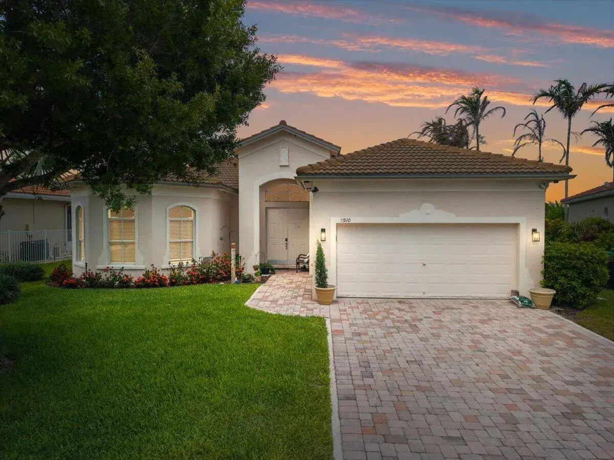 3 bedroom 2 bath Residential for sale at 5910 Nicole Lane, Fort Pierce FL 34951