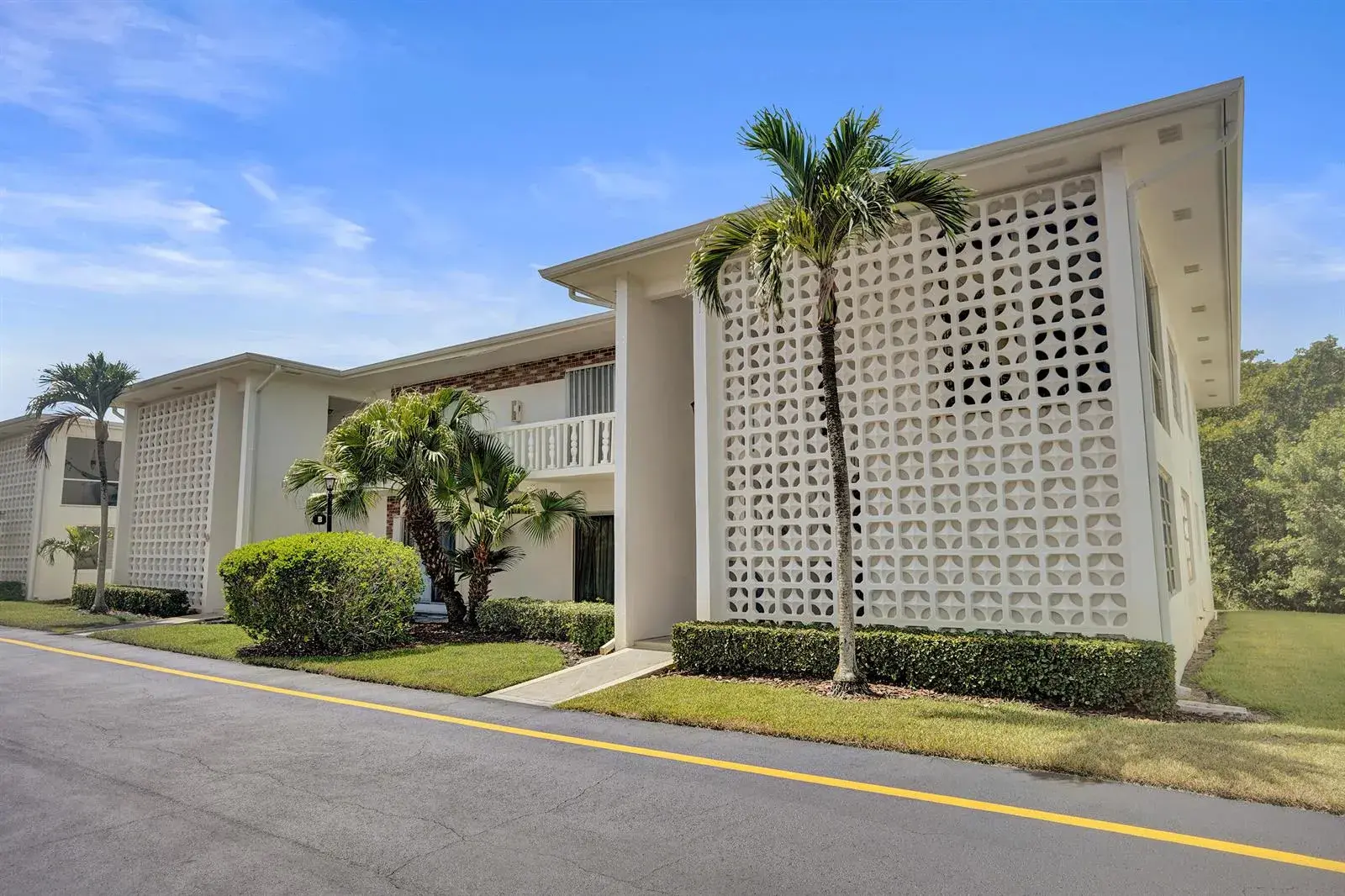 2 bedroom 2 bath Residential for sale at 4501 S Ocean Boulevard # B3, South Palm Beach FL 33480