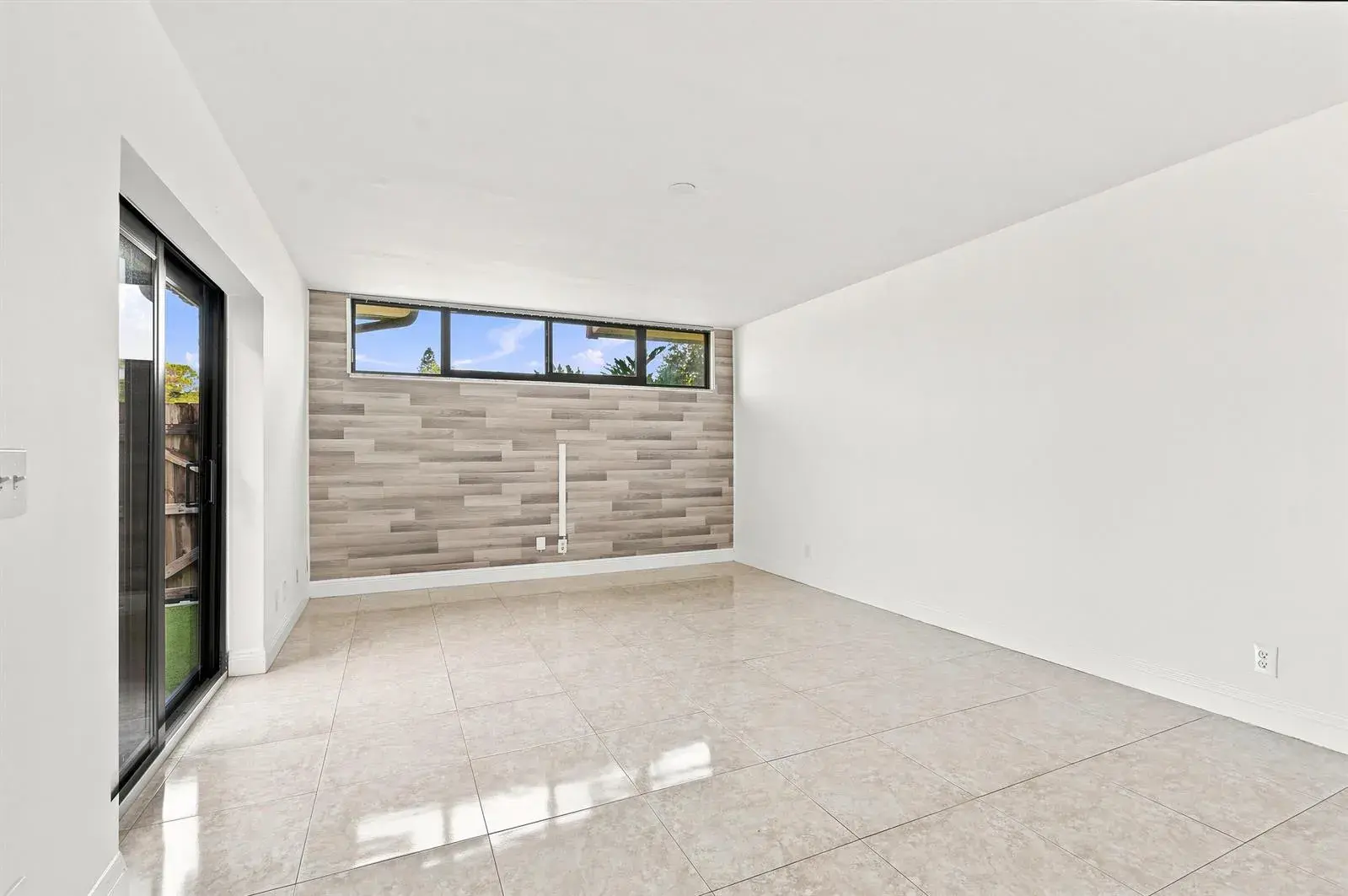 3801 VICTORIA Drive, West Palm Beach FL 33406