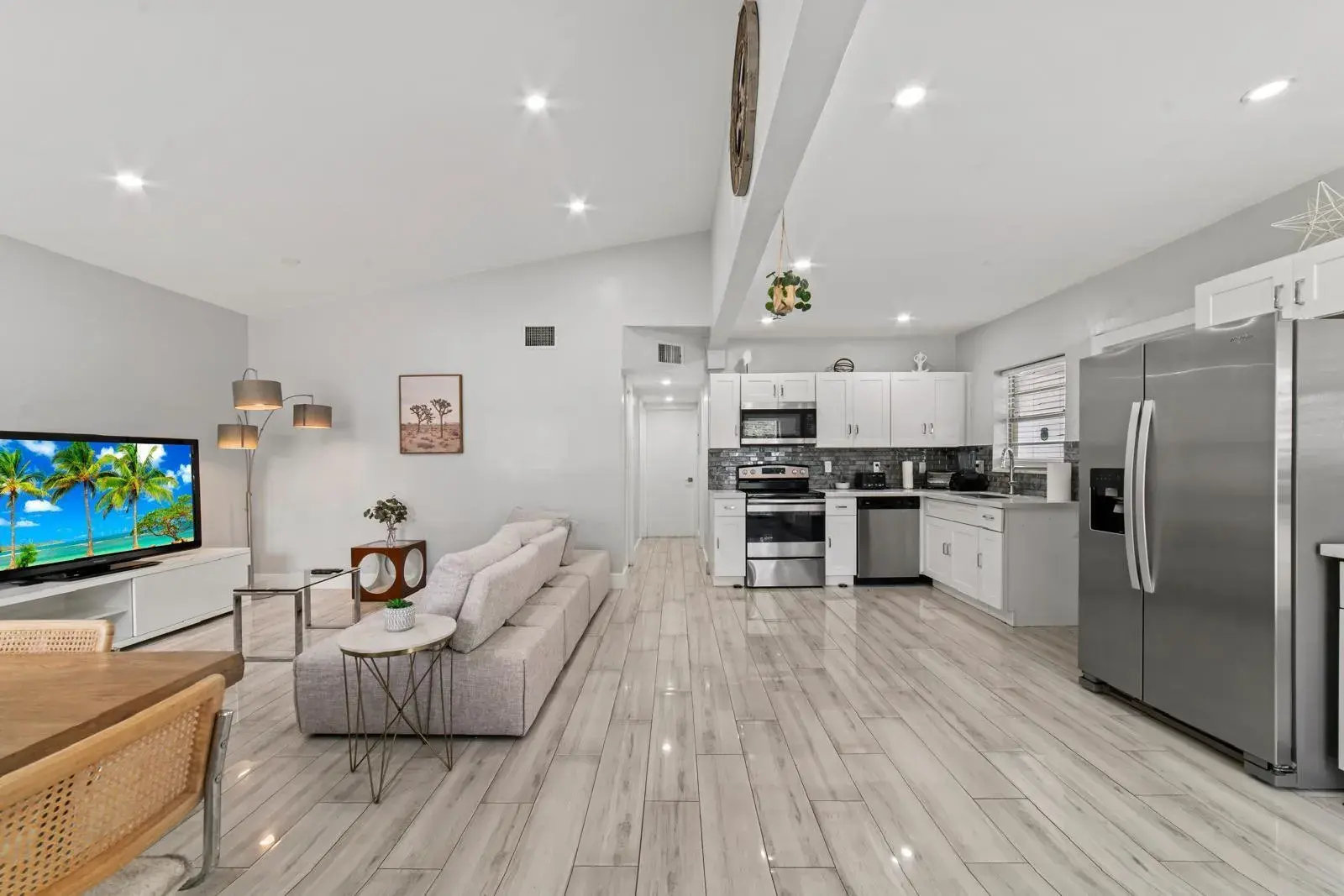 3 bedroom 2 bath Residential for sale at 371 Kentucky Avenue, Fort Lauderdale FL 33312