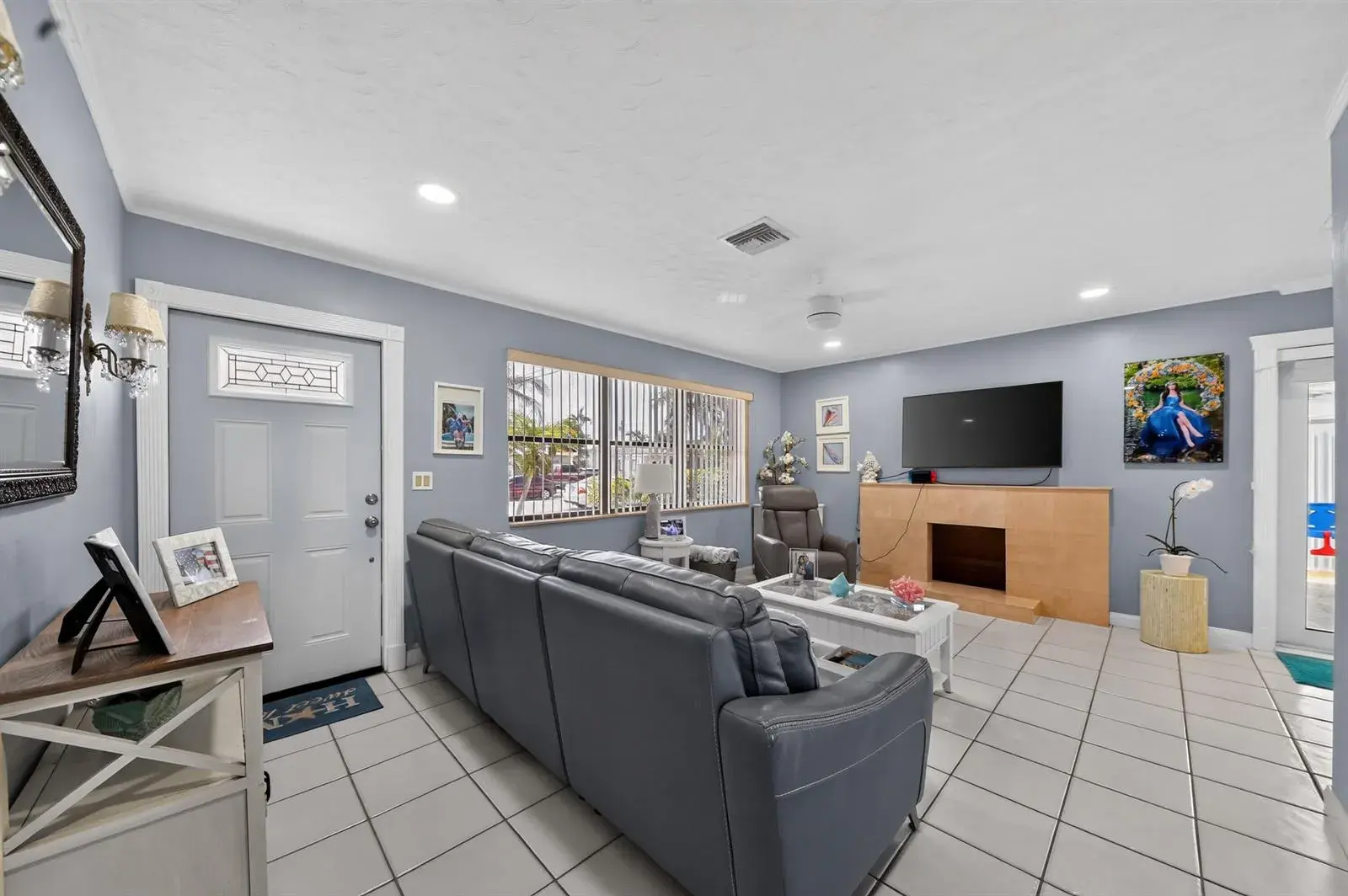 5826 CHURCHILL Court, West Palm Beach FL 33405