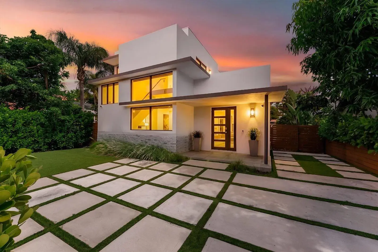 4 bedroom 3 bath Residential for sale at 509 38th Street, West Palm Beach FL 33407