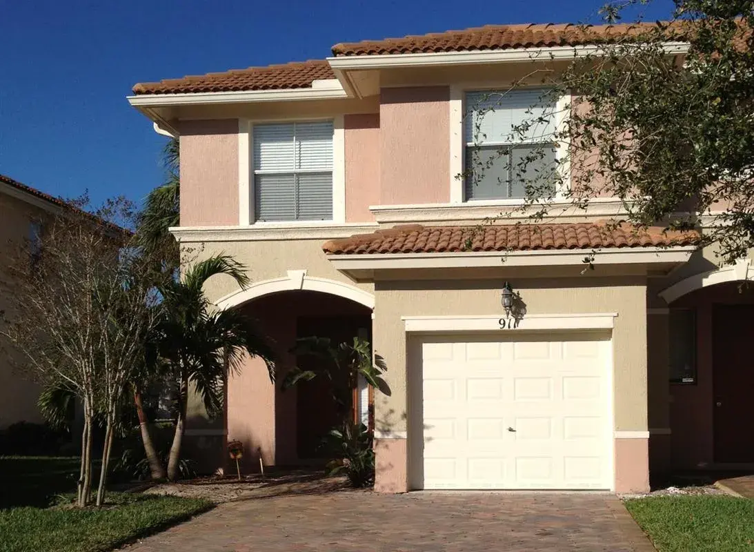 911 Seminole Palms Drive, FL 33463