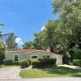 2 bedroom 1 bath Residential Lease for rent at 905-907 SW 11th Avenue # 907, Fort Lauderdale FL 33315