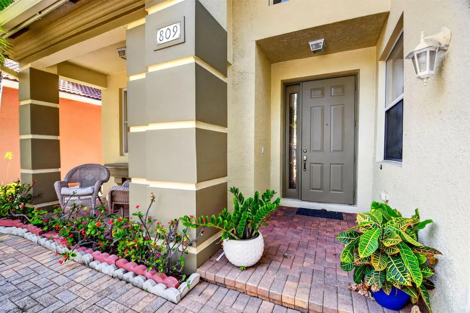 809 Triana Street, West Palm Beach FL 33413 photo 3