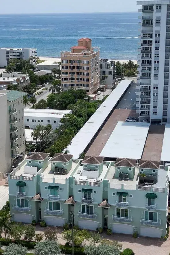 430 SUNSET Drive, Pompano Beach FL 33062