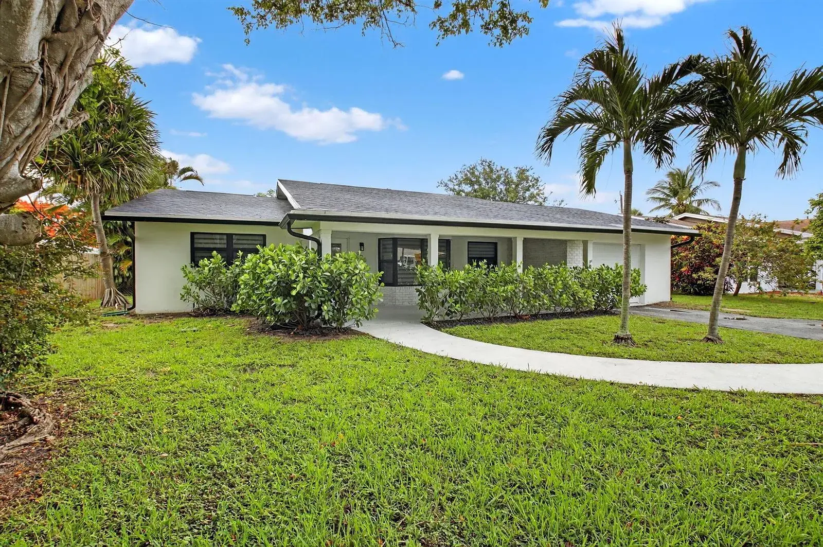 725 Heron Drive, Delray Beach FL 33444