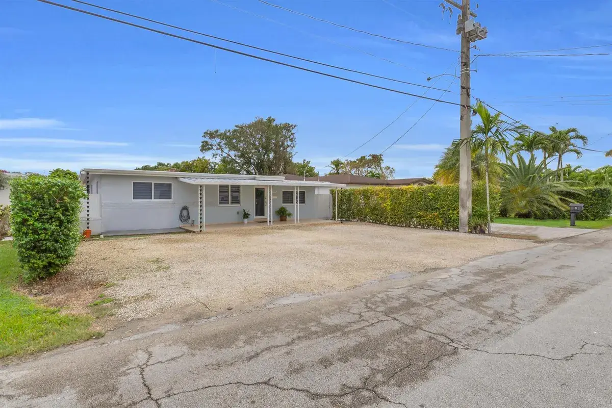 6350 SW 32ND Street, Miami FL 33155