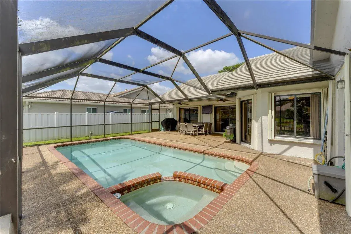 5345 NW 58th Terrace, Coral Springs FL 33067