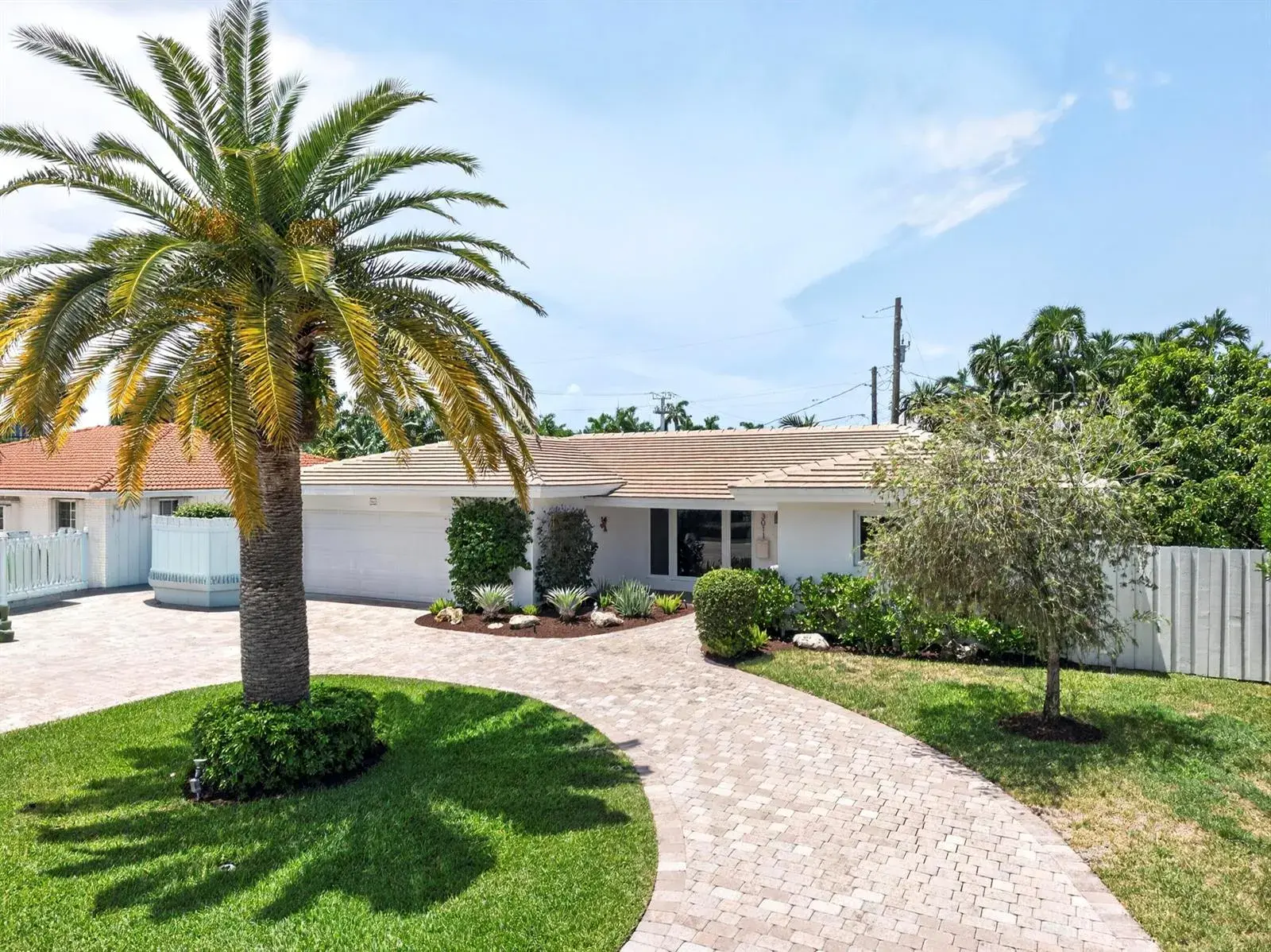 3 bedroom 2 bath Residential for sale at 3011 NE 47th Street, Fort Lauderdale FL 33308