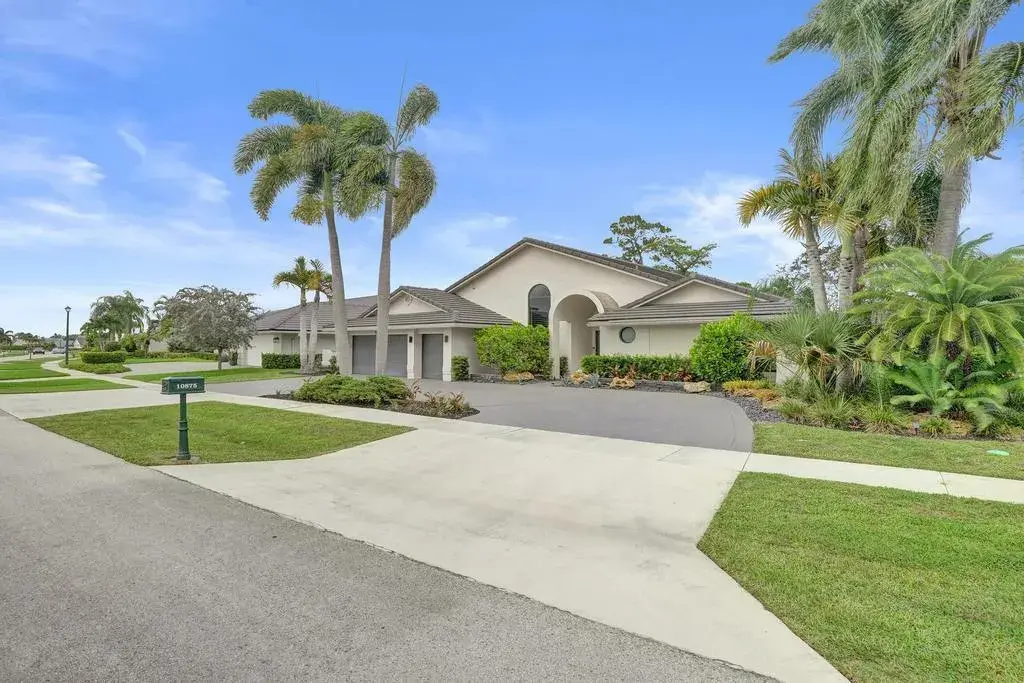 10875 Boca Woods Lane, Boca Raton FL 33428