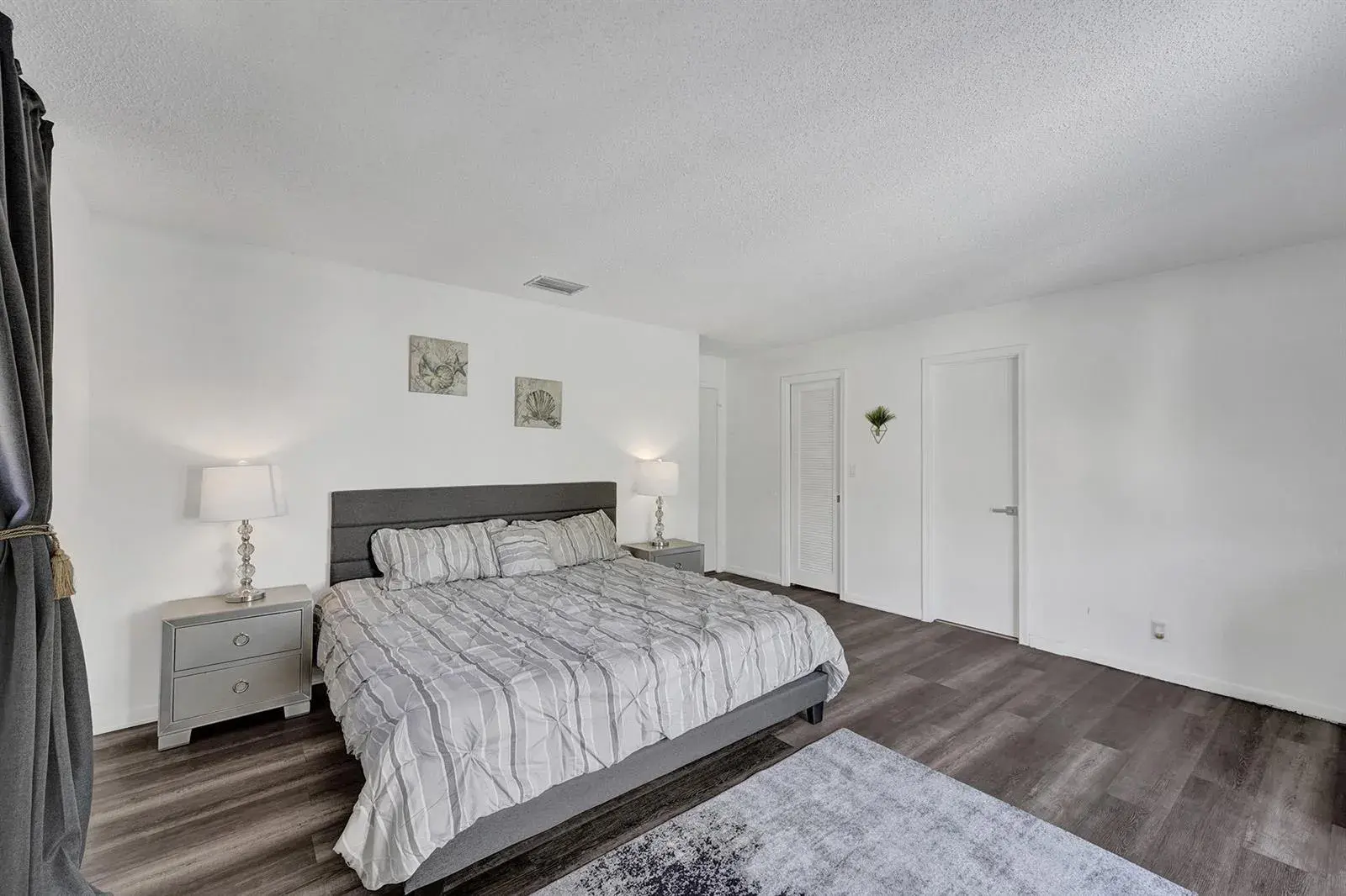1115 NE 1st Court # B, Hallandale Beach FL 33009