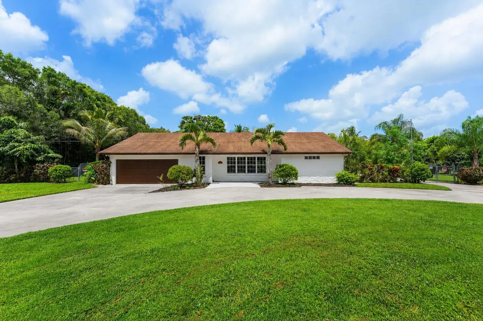 6 bedroom 3 bath Residential for sale at 5313 Colbright Road, Lake Worth FL 33467
