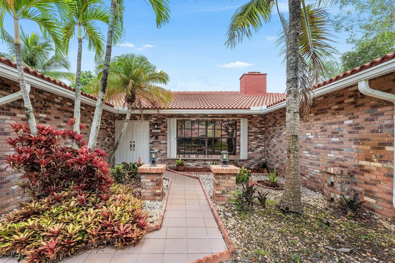 1217 NW 111TH Way, Coral Springs FL 33071