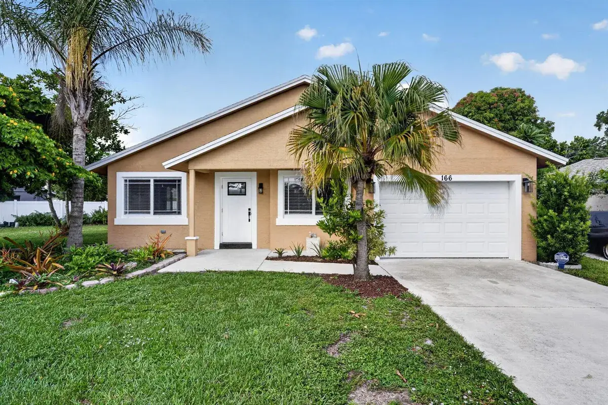 166 RAINTREE, Jupiter FL 33458