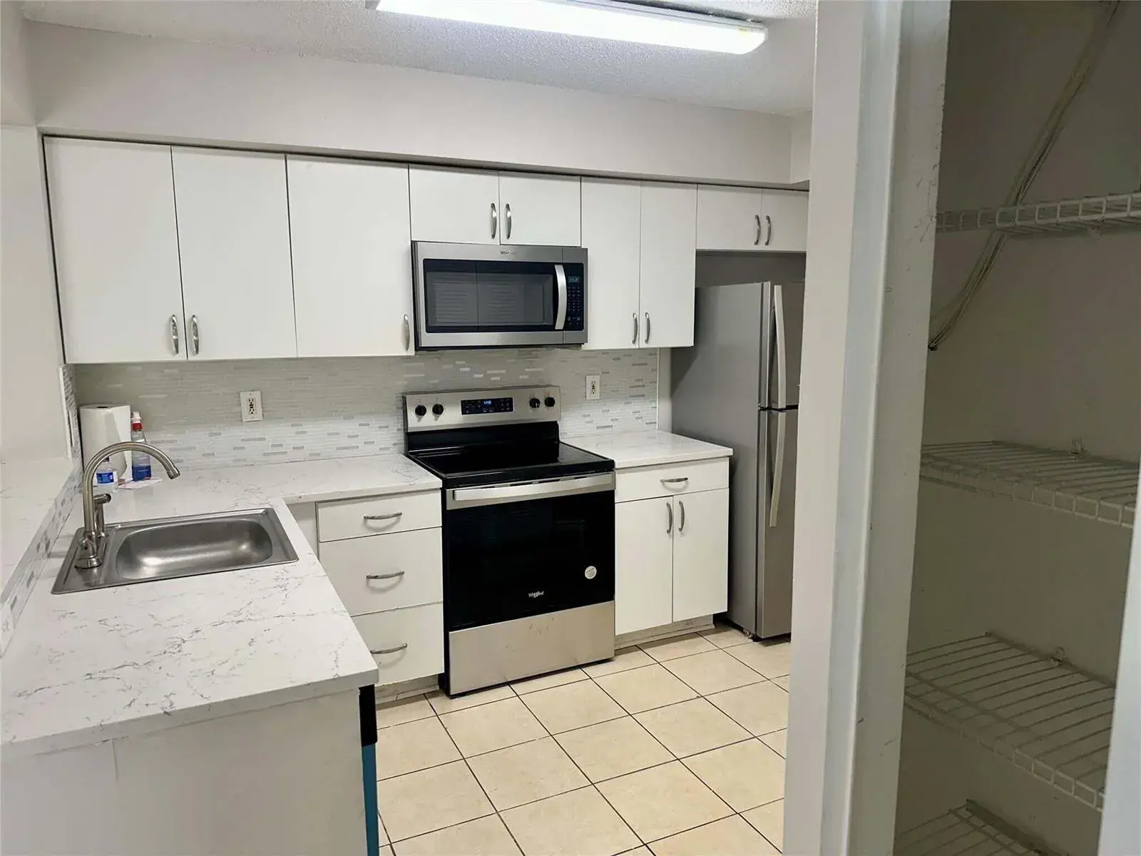 5701 RIVERSIDE Drive, Coral Springs FL 33067