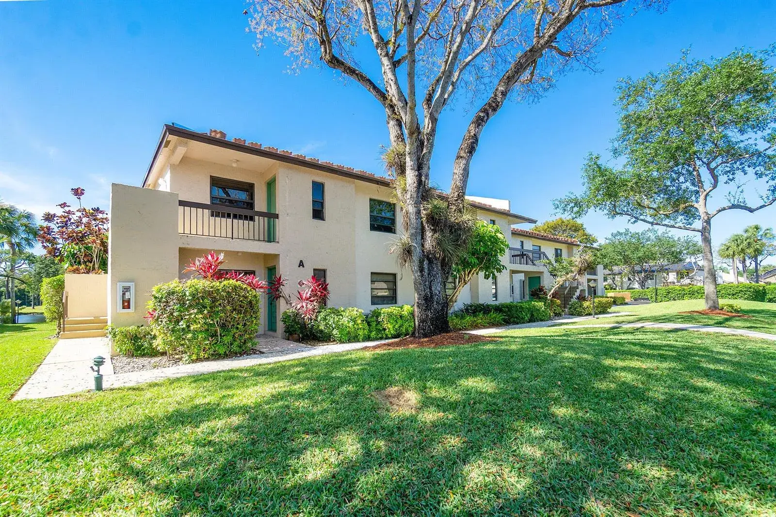 8436 CYPRESS Lane # 7H, Boca Raton FL 33433