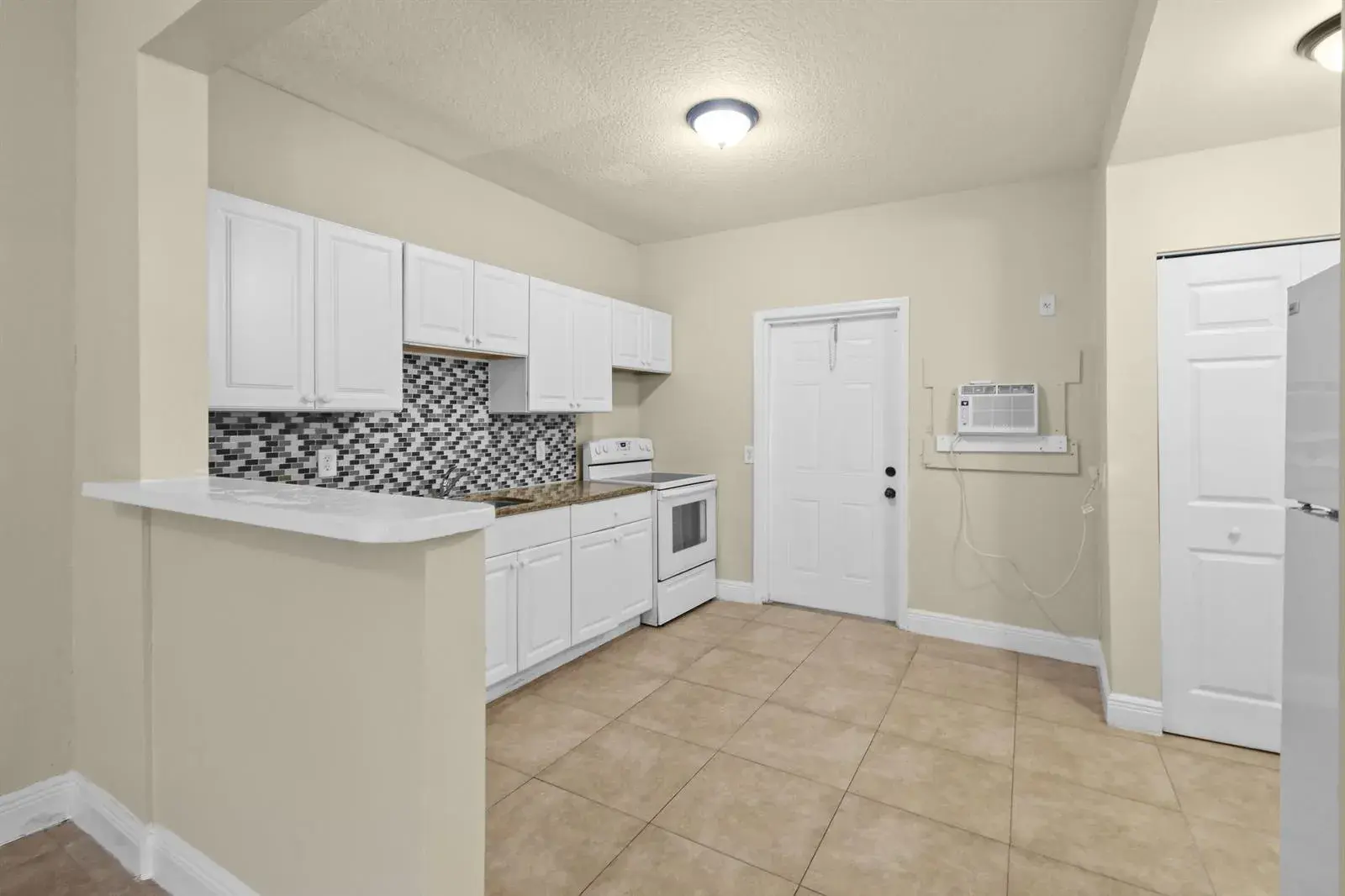3721 HENRY Avenue, West Palm Beach FL 33405 photo 4