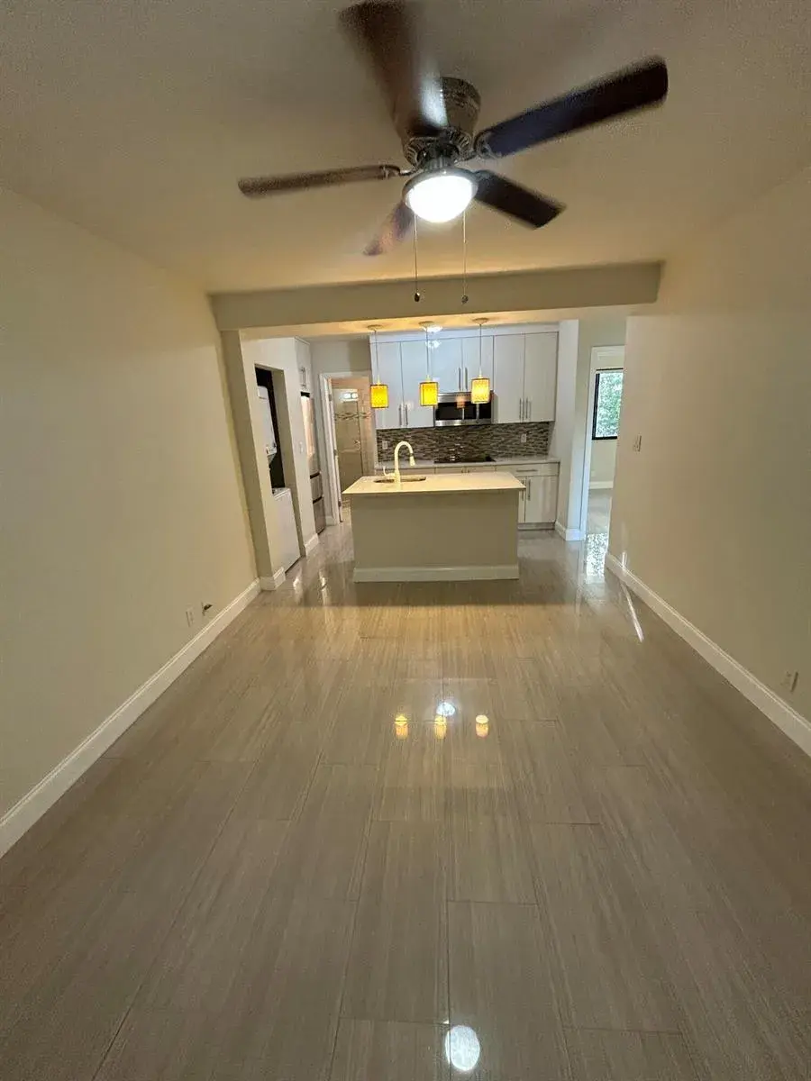 916 NE 15th Avenue # 3, Fort Lauderdale FL 33304