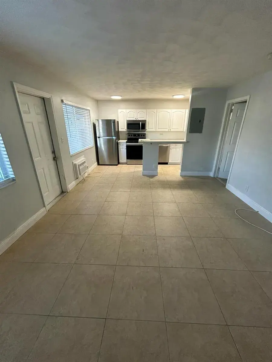 925 NE 17th Avenue # 1, Fort Lauderdale FL 33304