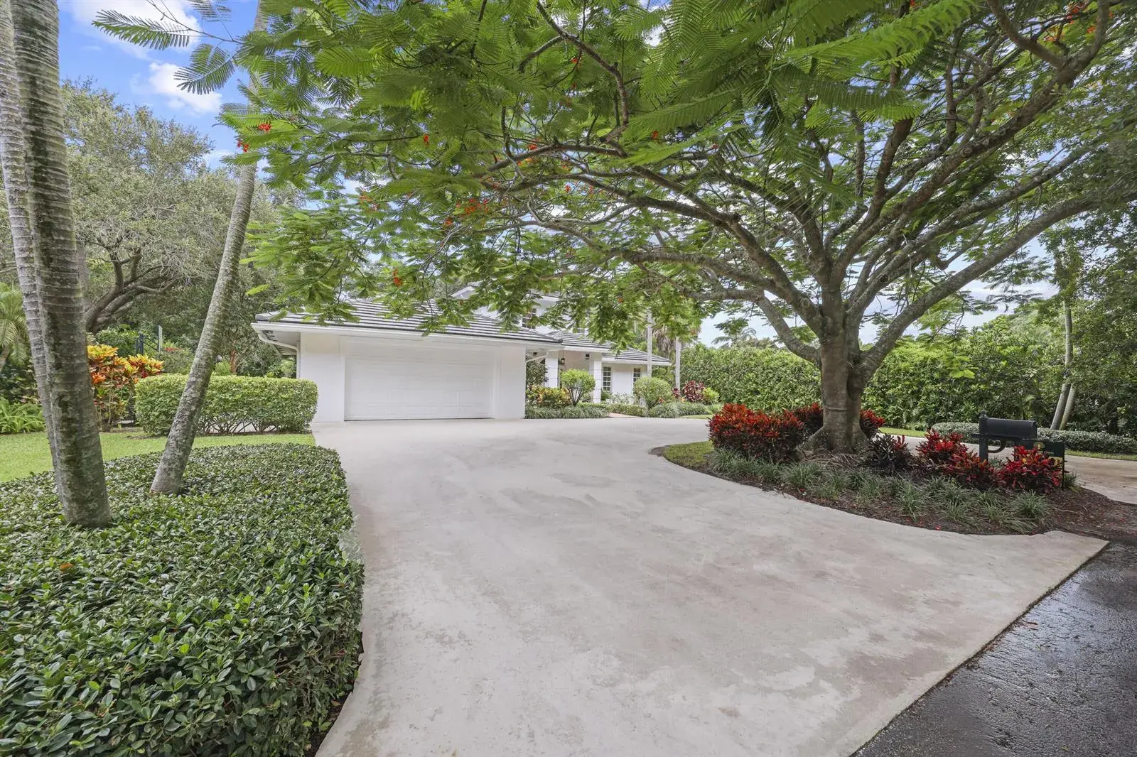 2396 Shore Drive, Palm Beach Gardens FL 33410