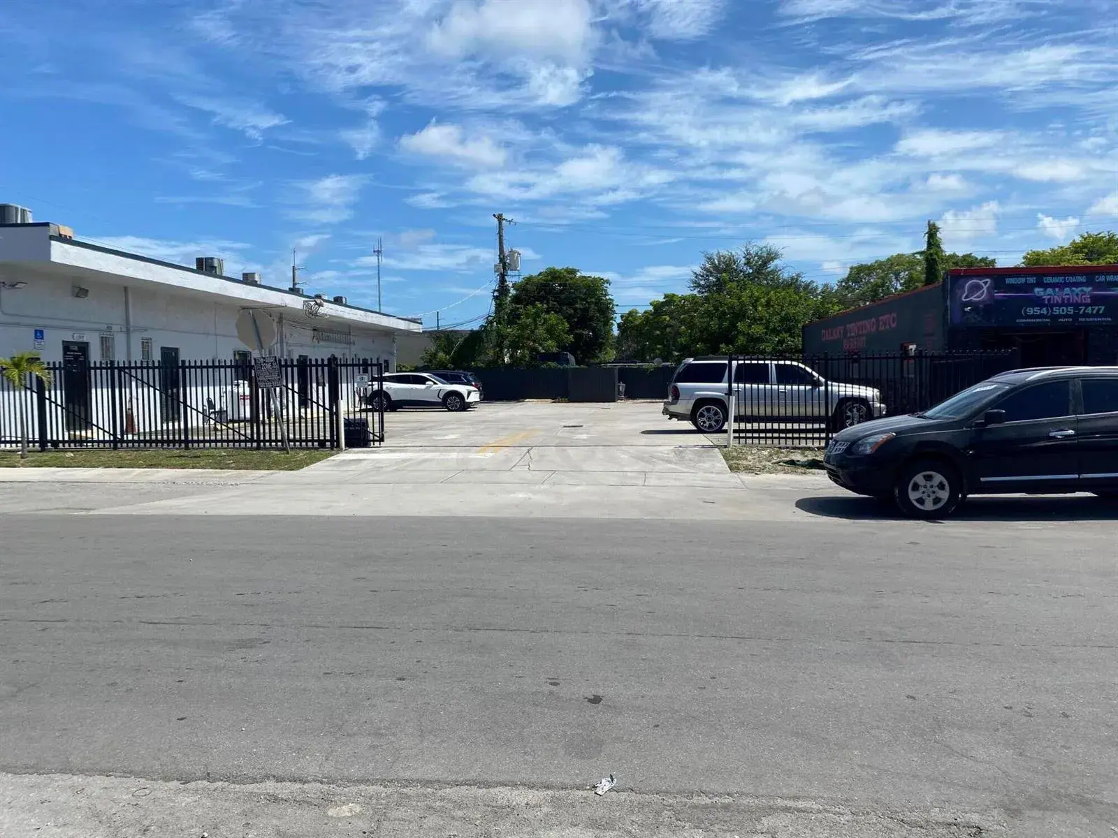 1000 S 56th Avenue, Hollywood FL 33023