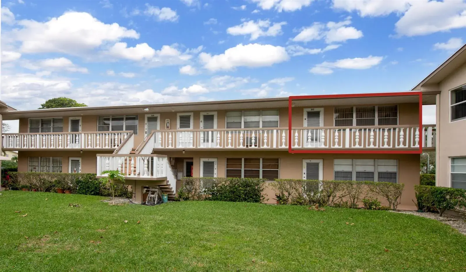 1 bedroom 1 bath Residential for sale at 322 WINDSOR N, West Palm Beach FL 33417