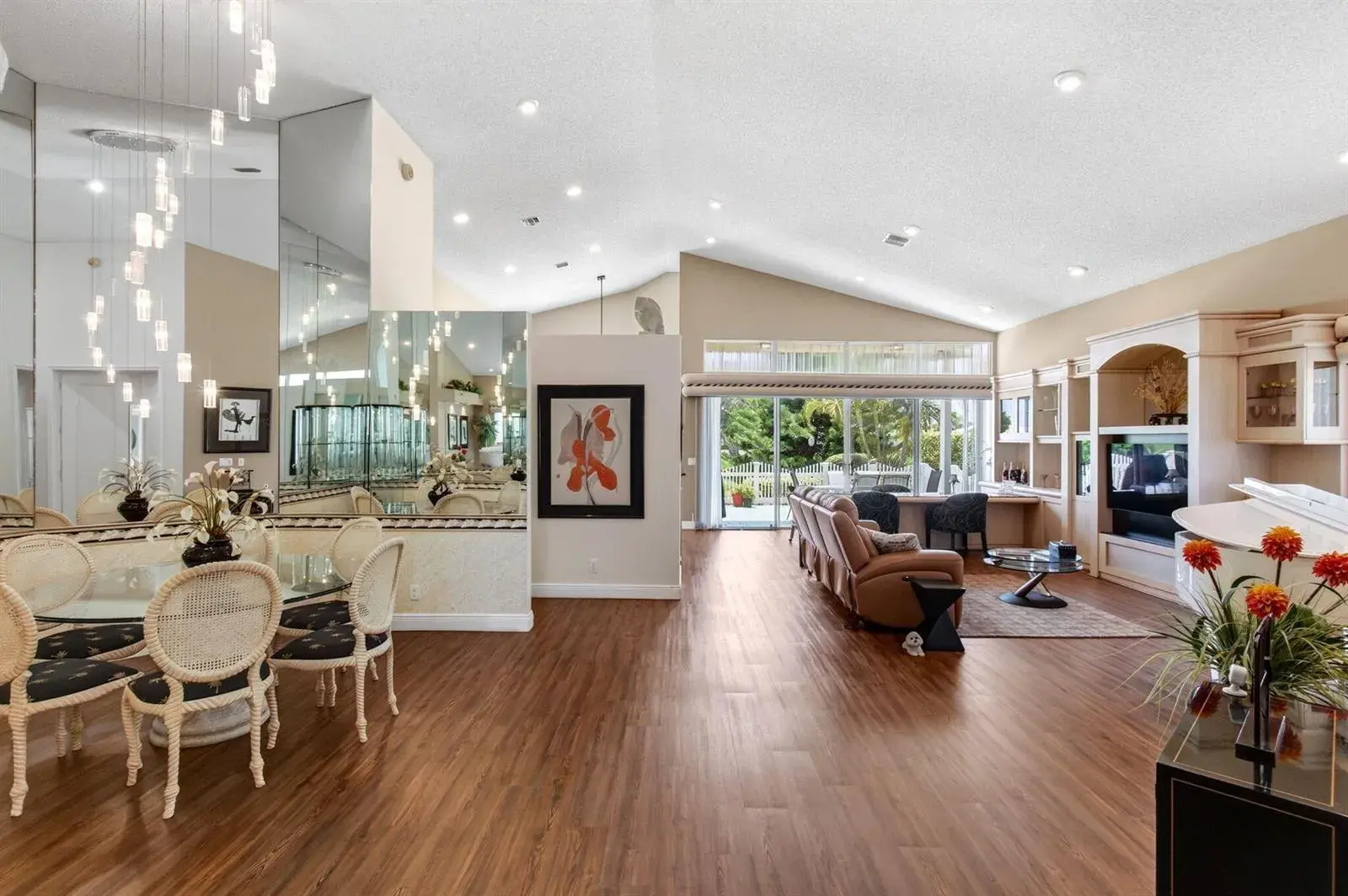 3 bedroom 2 bath Residential for sale at 6070 Terra Mere Circle, Boynton Beach FL 33437