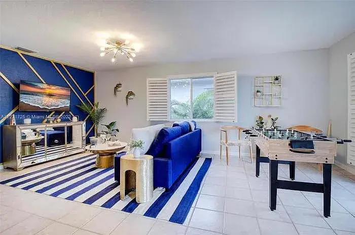 3 bedroom 2 bath Residential Lease for rent at 917 ORANGE Isle, Fort Lauderdale FL 33315