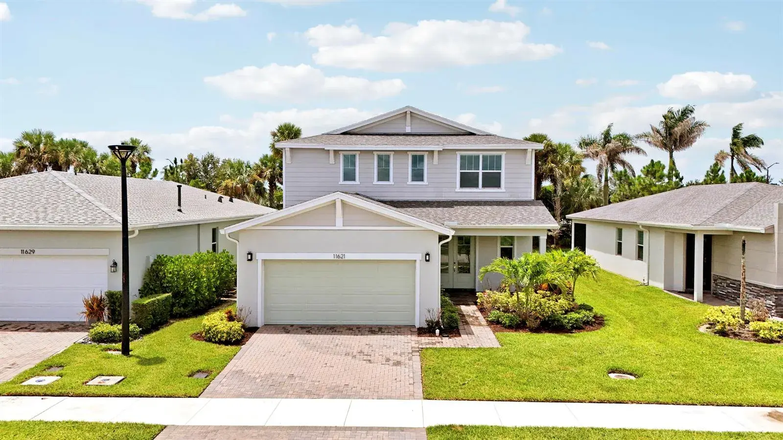 3 bedroom 2 bath Residential for sale at 11621 SW LYRA Drive, Port St. Lucie FL 34987