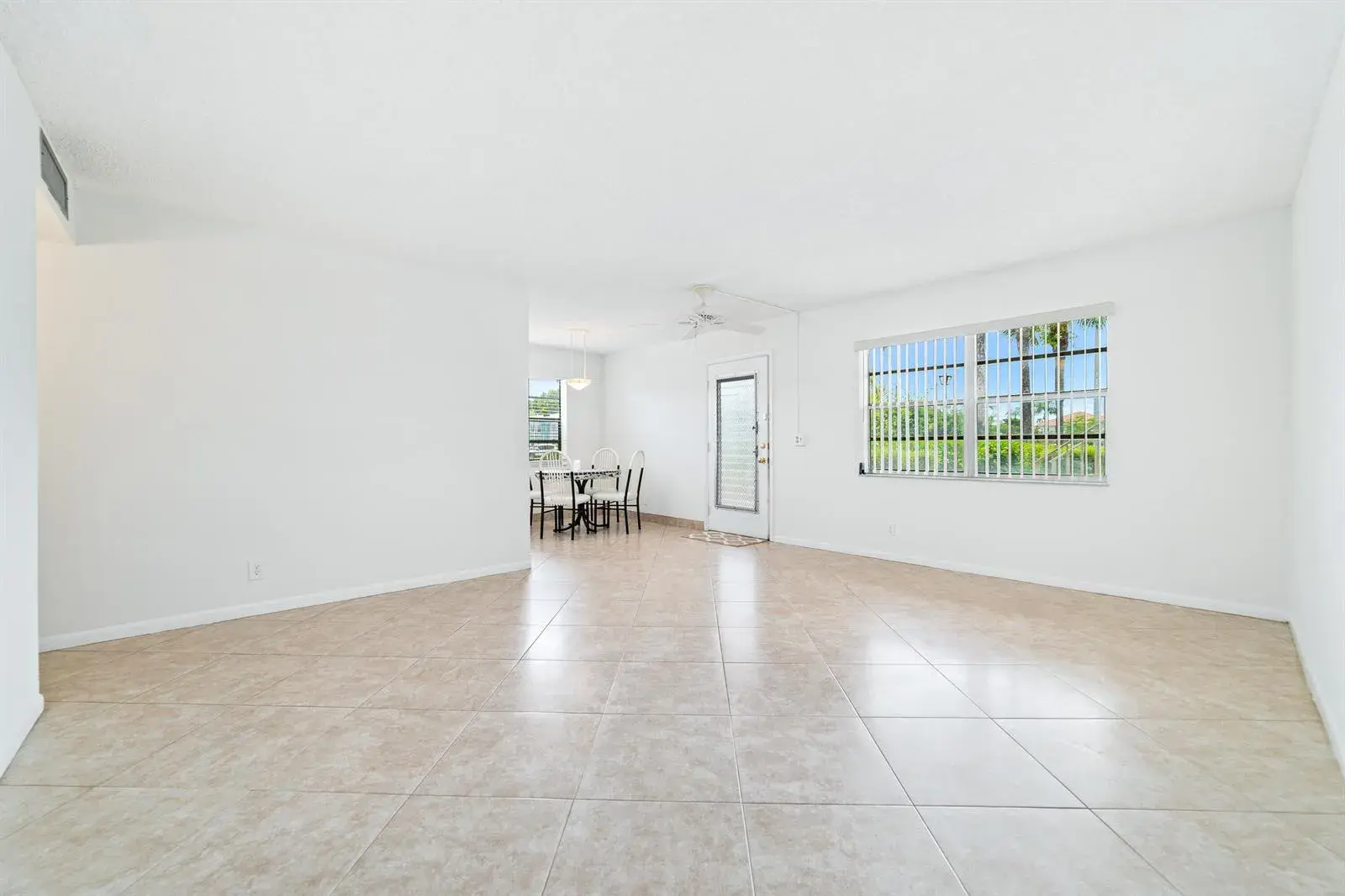 552 NORMANDY L Lane # l, Delray Beach FL 33484