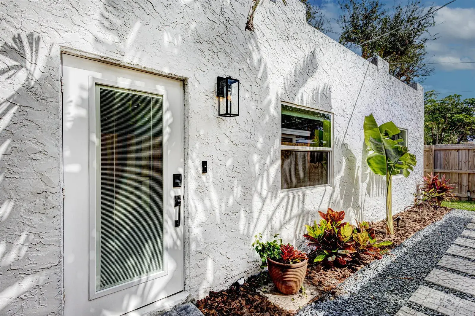 2 bedroom 2 bath Residential Lease for rent at 721 Franklin Road, West Palm Beach FL 33405