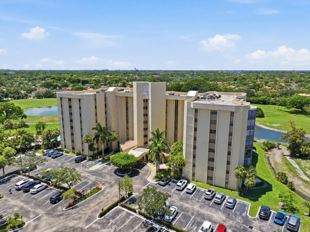 2 bedroom 2 bath Residential for sale at 7400 Radice Court # 202, Lauderhill FL 33319