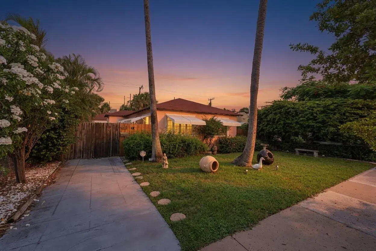 3 bedroom 1 bath Residential for sale at 427 58th Street, West Palm Beach FL 33407