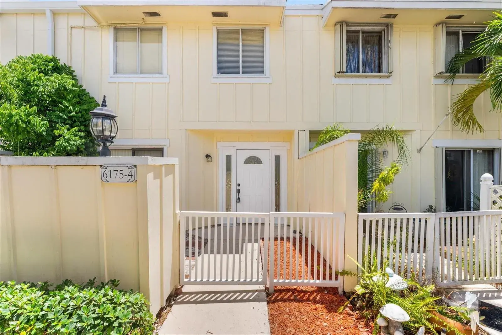 3 bedroom 2 bath Residential Lease for rent at 6175 RIVERWALK Lane # 4, Jupiter FL 33458