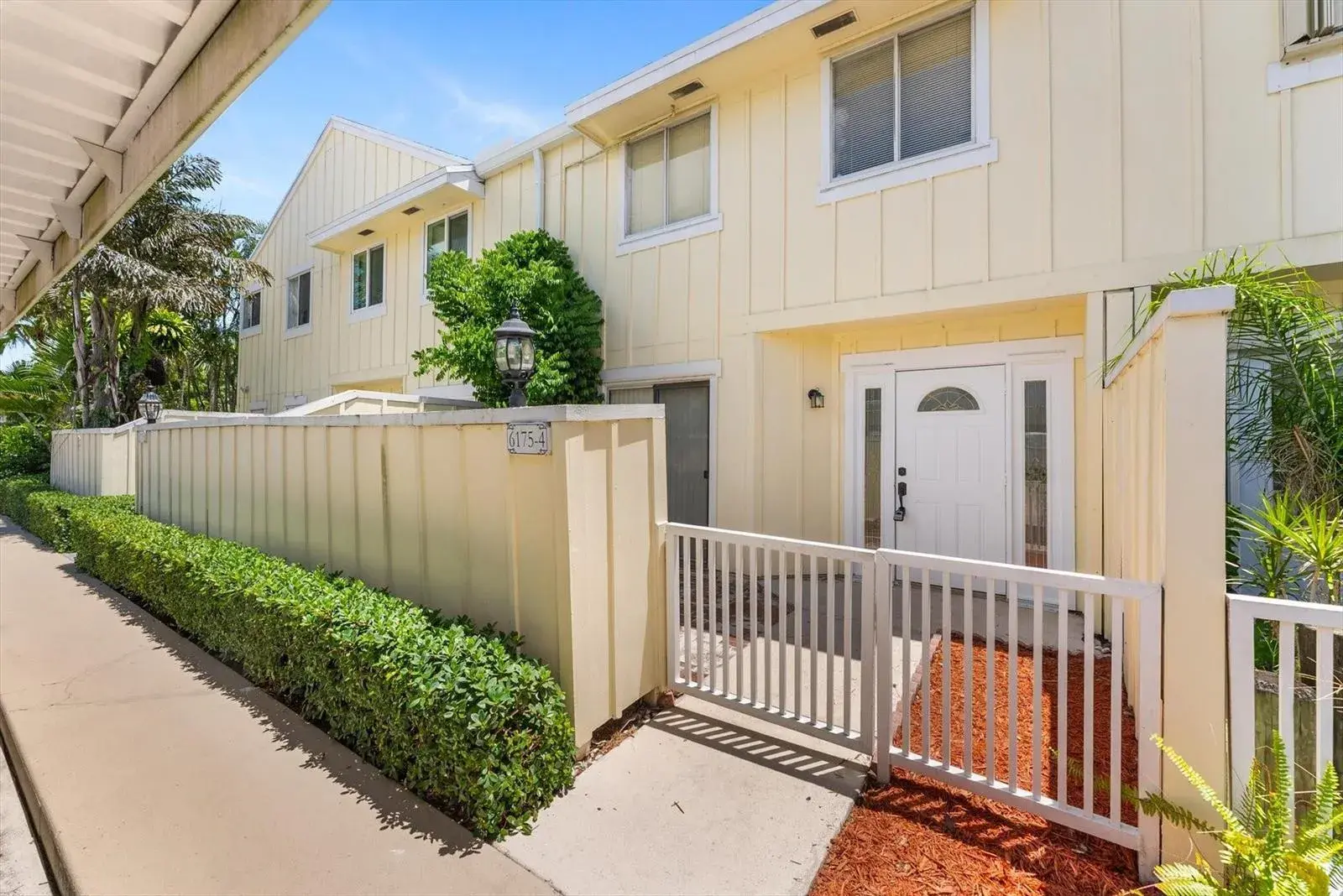6175 RIVERWALK Lane # 4, Jupiter FL 33458