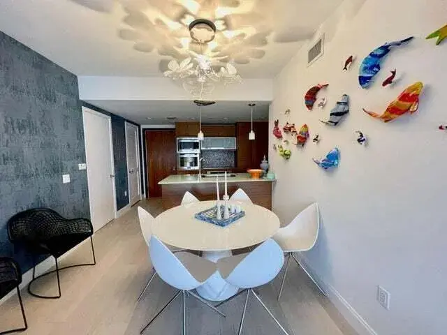 5875 COLLINS Avenue # 1606, Miami Beach FL 33140